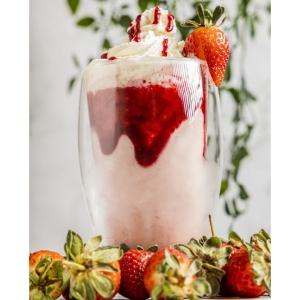 Strawberry Smoothie - hOLa Keto Desserts - Dubai Abu Dhabi Sharjah Ajman Al Ain Fujairah UAE